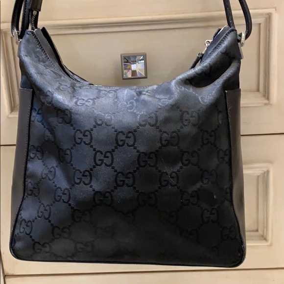 Gucci Handbags - Gucci handbag